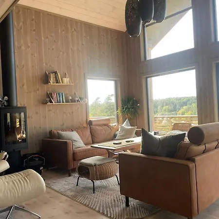Modern With A Beautiful View - Near Risor Feriehus *